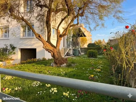 charleville proche centre ville  maison semi-individuelle sur sous-sol