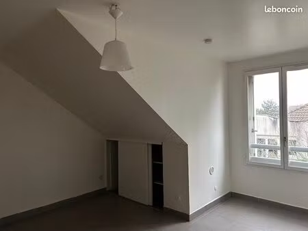 studio 27m2 evry centre