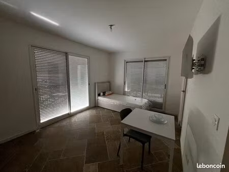 appartement 1 pièce 15 m²