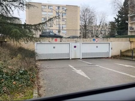 location box / garage / parking 12.5 m2