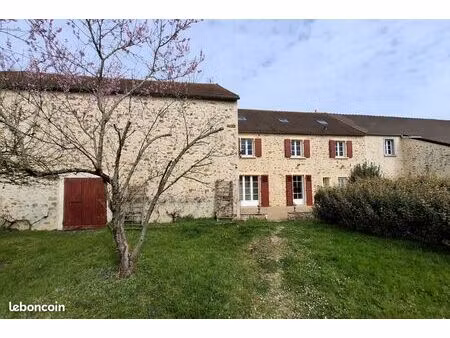 ancienne ferme pleine de charme rénovée avec matériaux de qualité – 221 m²– dépendances su