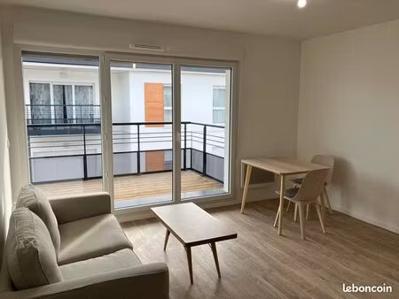 à louer  appartement meublé de 2 pièces avec place de parking