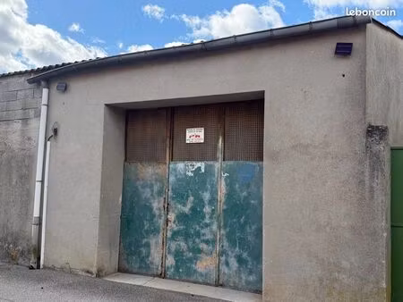 hangar professionnel