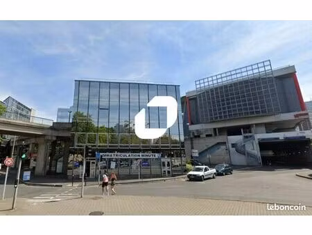 bureaux 250 m²