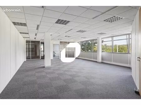 bureau 205 m²