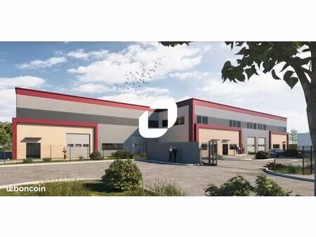 local d'activité 368 m²