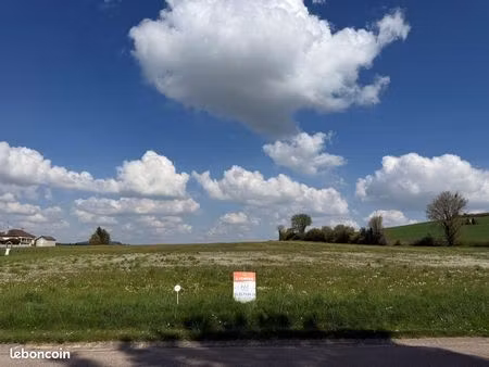 terrain 1768 m² messon