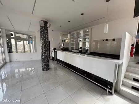 vente local commercial – frejus port