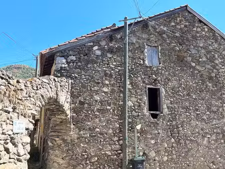 maison d'habitation avec sa grange à rénover