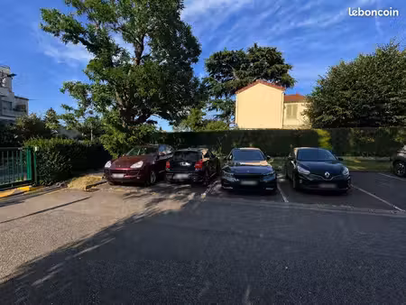 parking - châtenay