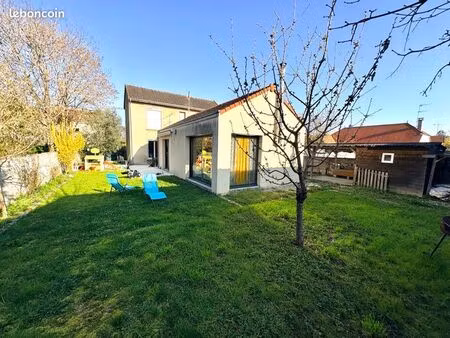 maison de ville familiale – 117 m² – environnement calme