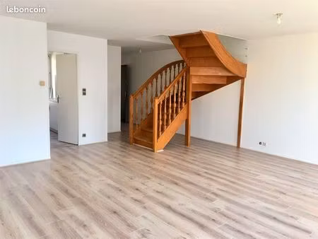 appartement 3 pièces 84 m²