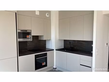 appartement 3p récent limite paris