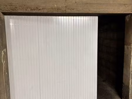 vends box fermé 13m2 sceaux 3m21 hsp