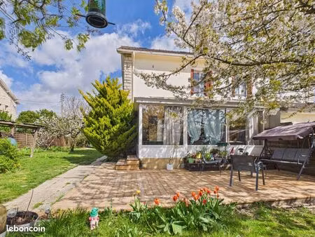 maison de ville 5 pièces 80 m²