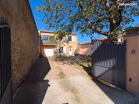 maison rénovée-4 chambres-garage-exterieurs-proche carcassonne