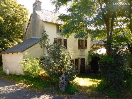 ancien corps de ferme en pierre