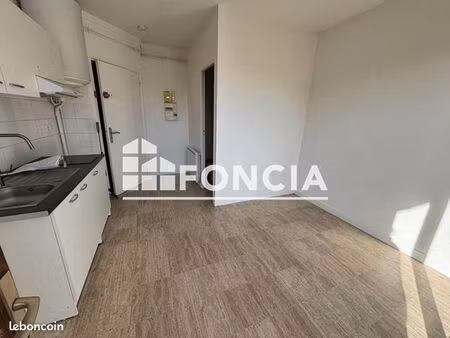 studio 1 pièce 14 m²