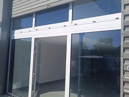 local commercial 90 m² bandol