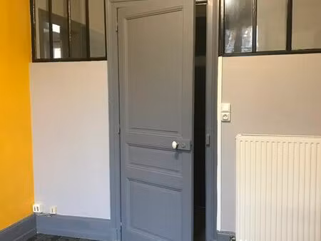 appart 61 m² avec cour petit jardin 2 chambres charleville centre proche place ducale