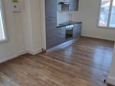 t2 rénové au calme