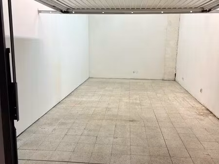 location garage sécurisé