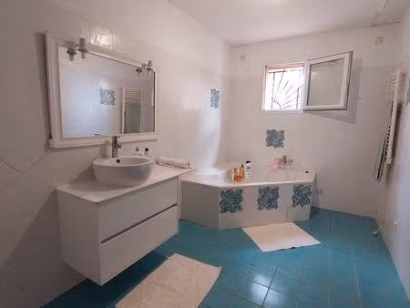 location à l année