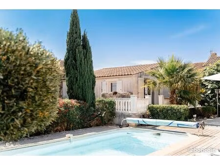 villa/ maison de village 3 chambres piscine chauffée