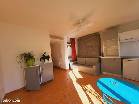 location studio meublé avec balcon