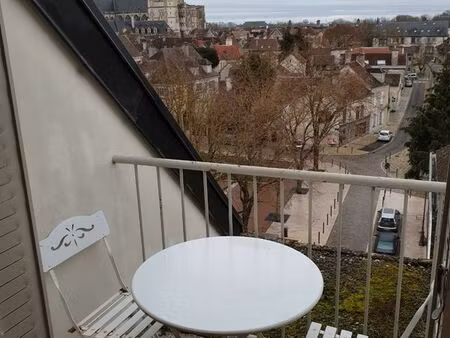 petit 2 pieces avec exterieurs