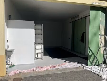 à louer garage entrepôt