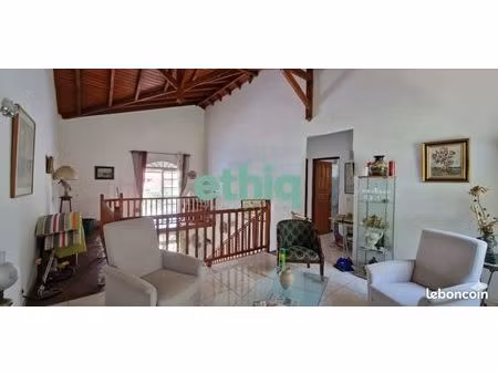 villa 4 pièces 110 m²