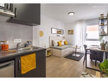 studio 1 pièce 18 m²