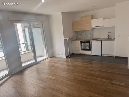 1 pièce 33m2 neuf avec balcon