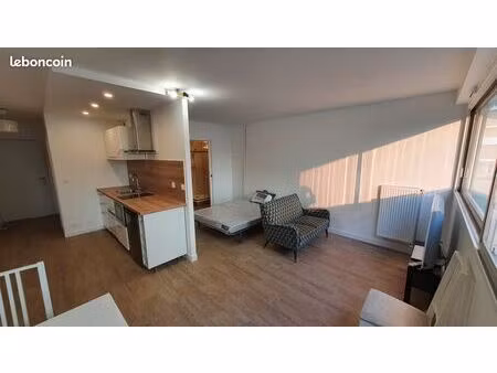 studio meublé 32 m2 - la défense