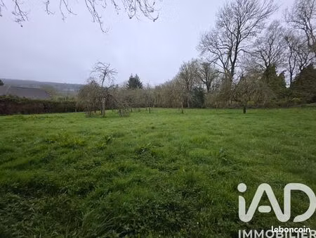 terrain 1100 m² roucamps