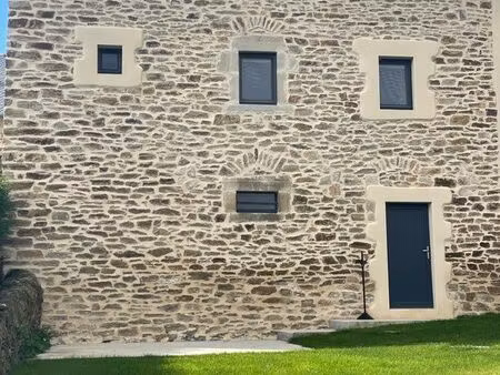 t3 de 70 m2 avec jardin et 2 places de parking