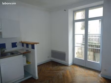 appartemtn t2 balcon