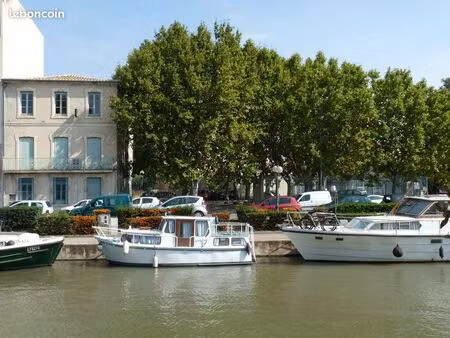 loue beaux bureaux de 25 m² à 50 m² très agréables  idéalement placés  à deux pas du centr