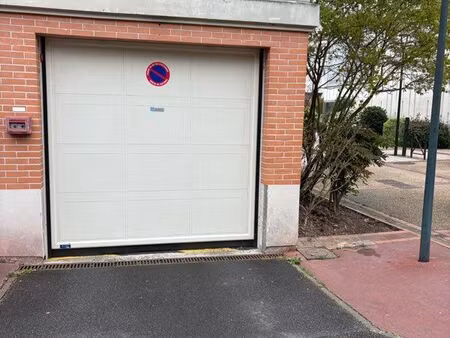 parking à louer - clamart