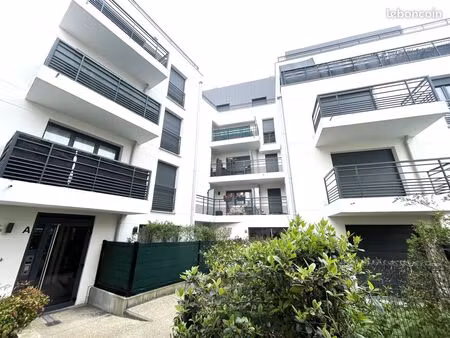 livry-gargan proche chanzy - f2 avec terrasse