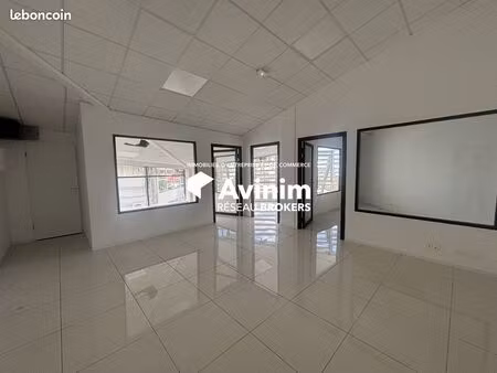 bureaux 75 m² baie-mahault