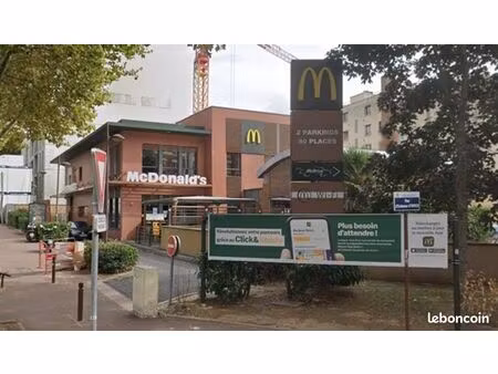 boutique 170 m² bagneux