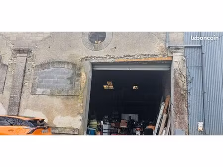 hangar 200m2 idéal artisan