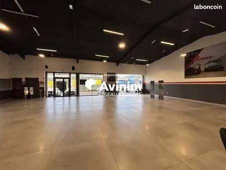 local 800 m² baie-mahault