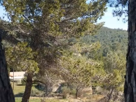 terrain de 4000 m2 constructible