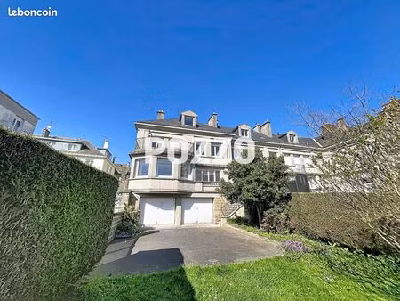 immeuble 5 pièces 160 m²