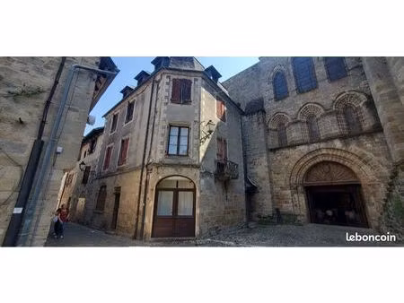 maison en pierres beaulieu sur dordogne