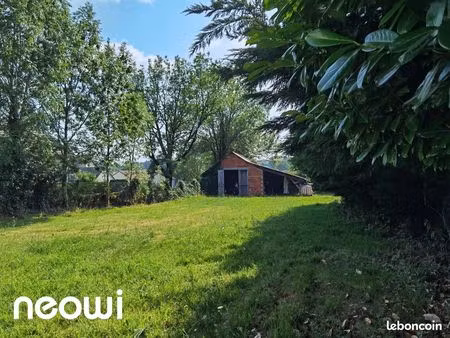 terrain 1 pièce 1106 m²