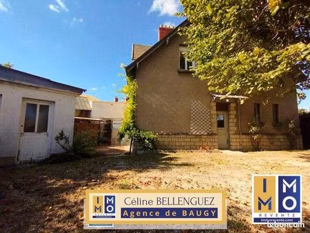 immeuble 253 m² avord